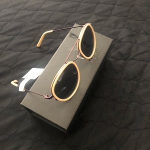 Selling brand new glasses
